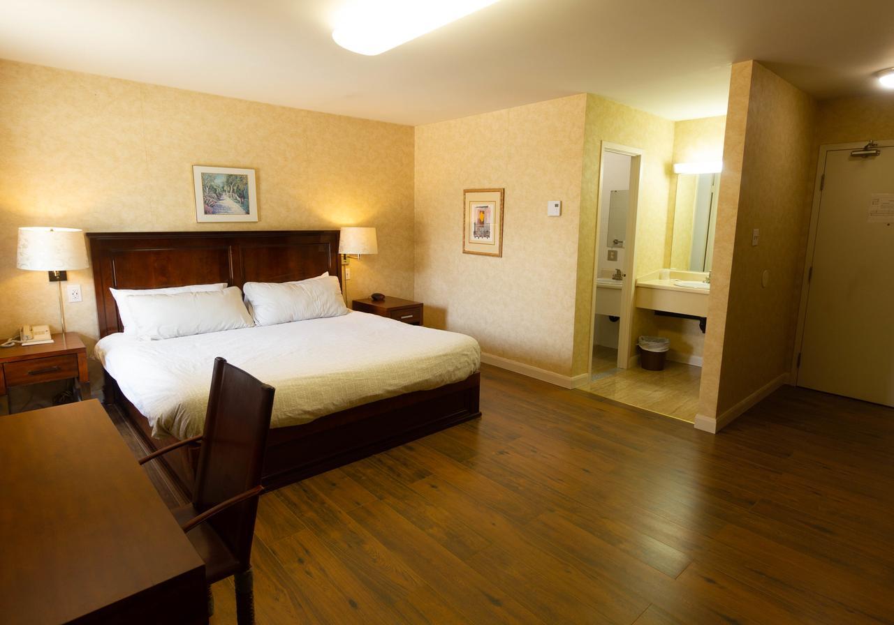 Auberge La Rocaille Shawinigan Buitenkant foto