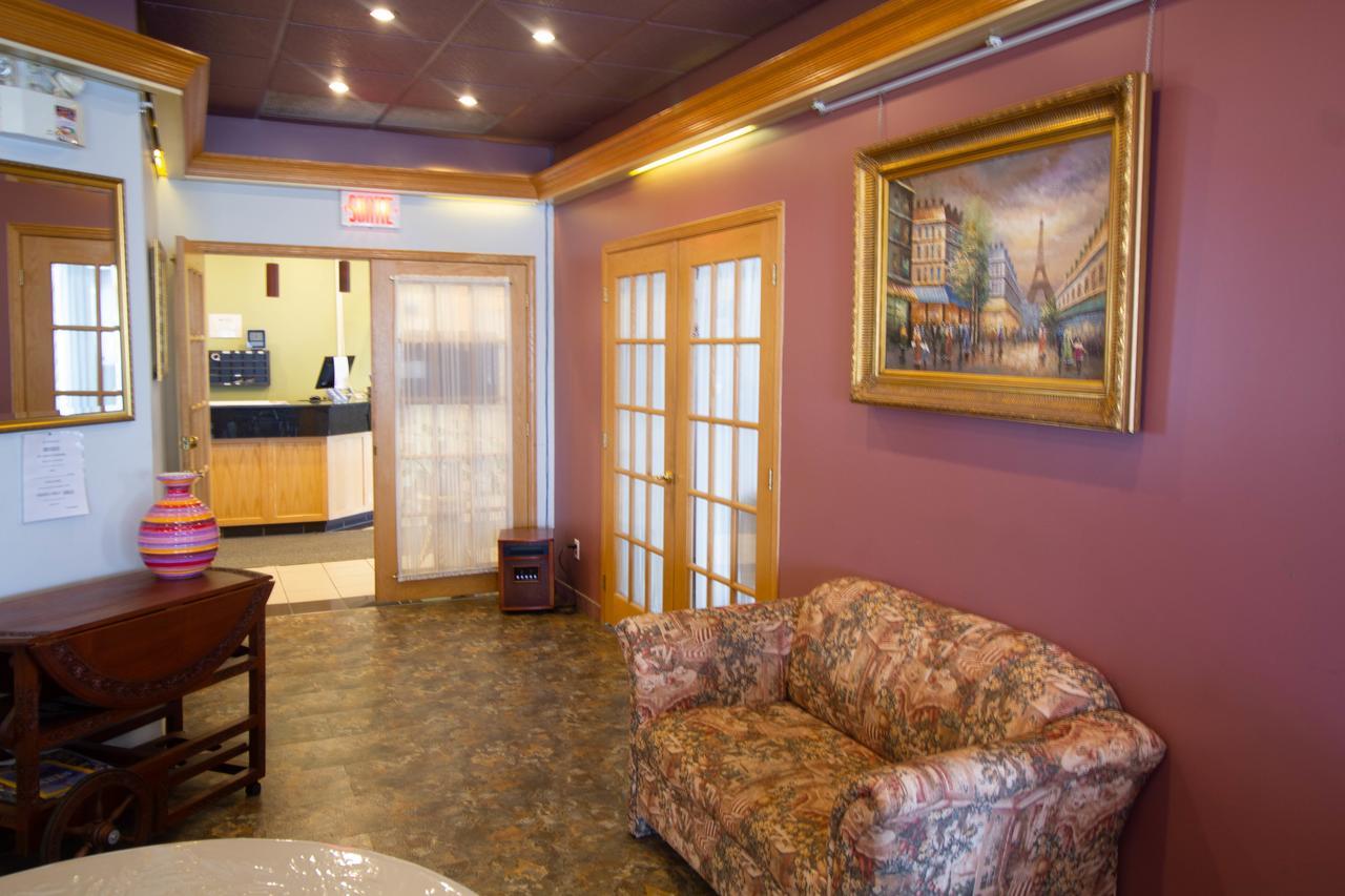 Auberge La Rocaille Shawinigan Buitenkant foto