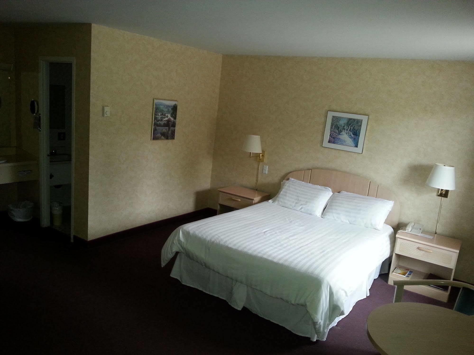 Auberge La Rocaille Shawinigan Buitenkant foto