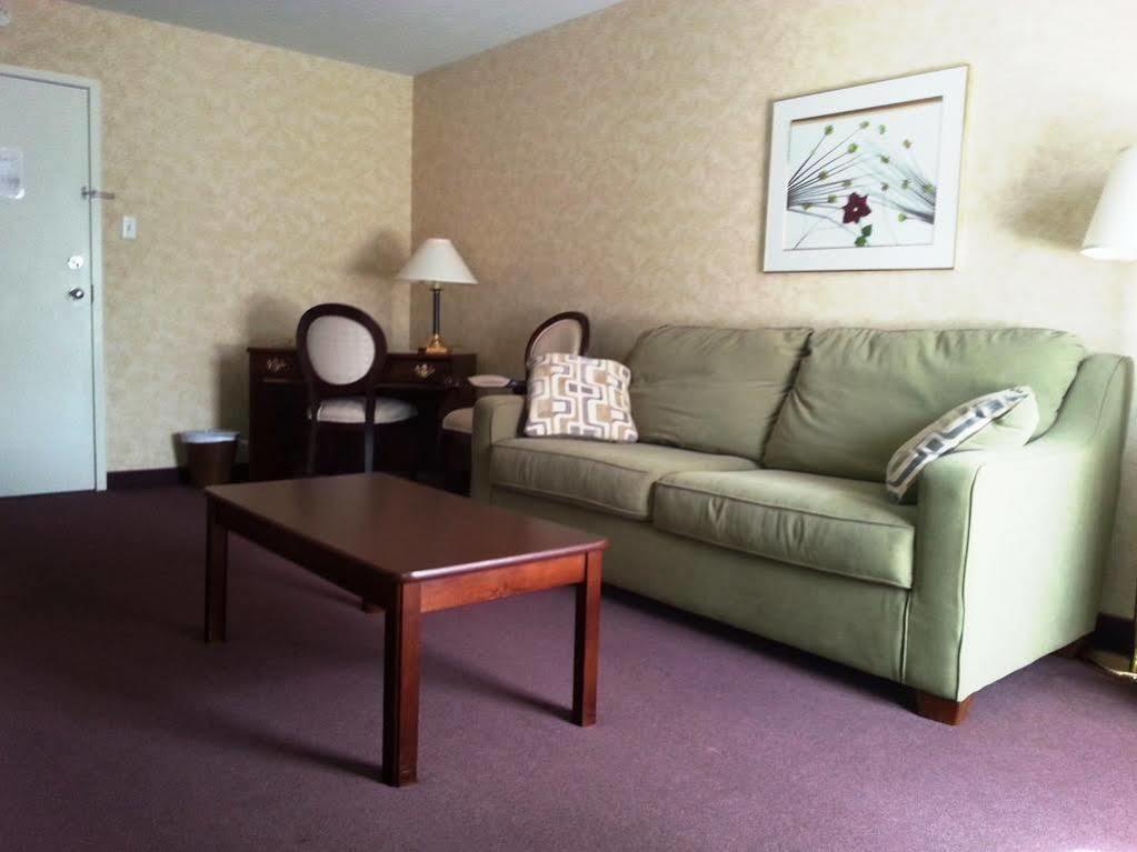 Auberge La Rocaille Shawinigan Buitenkant foto